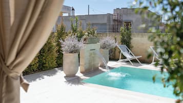 Doppia Deluxe, vista piscina | Terrazza/patio