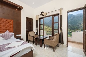 Deluxe Room | Premium bedding, desk, laptop workspace, free WiFi - Hotel Sun Village (Mussoorie)