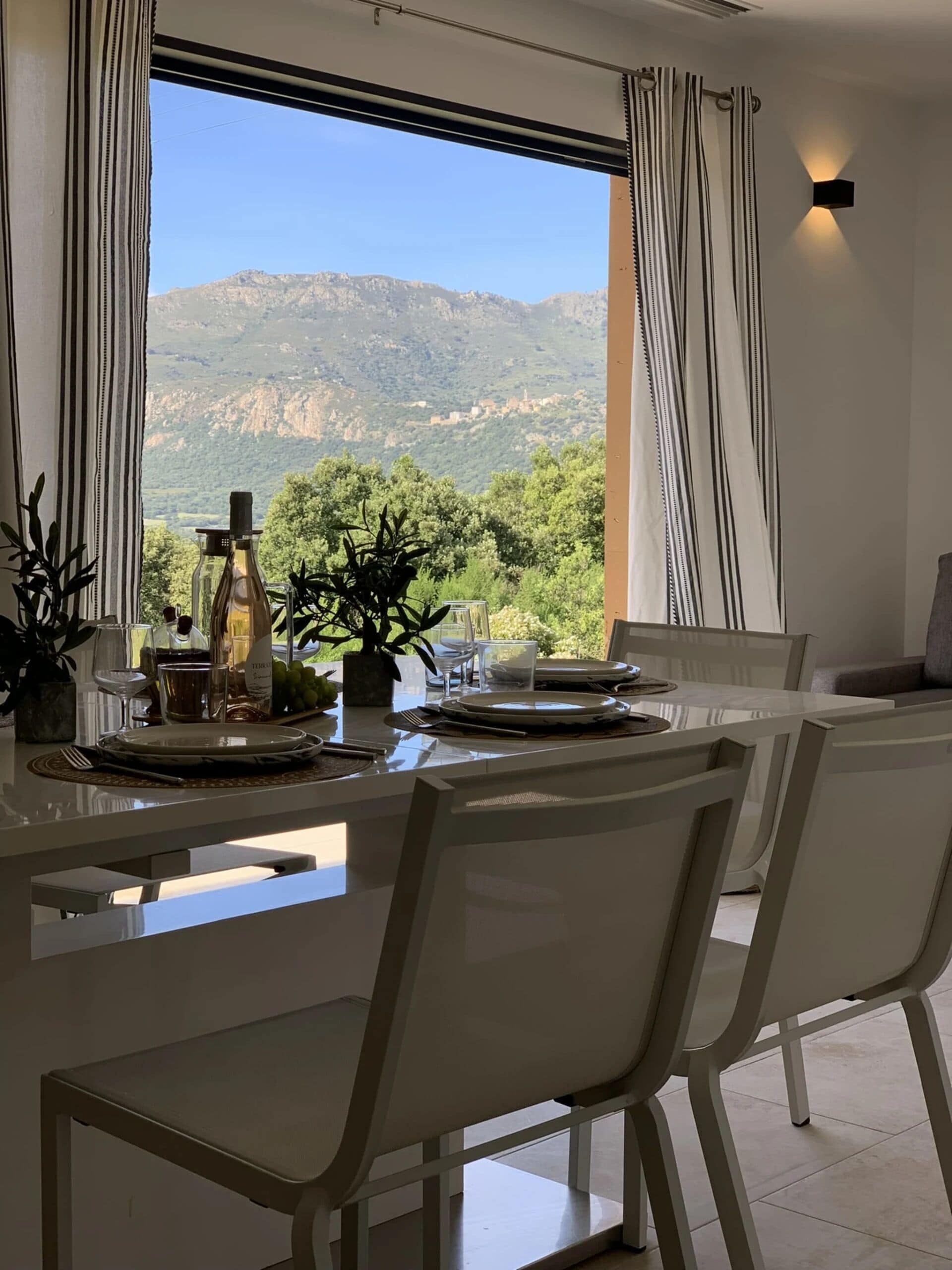 Apartment, 3 Schlafzimmer, Terrasse, Gartenblick | Esszimmer