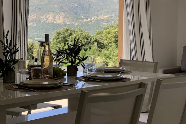 Apartment, 3 Schlafzimmer, Terrasse, Gartenblick | Esszimmer