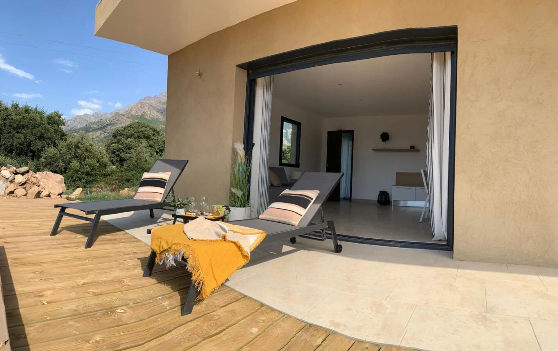 Apartment, 2 Bedrooms, Patio, Mountain View | Terrace/patio