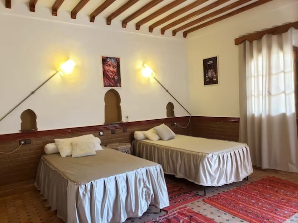 Room - Serene retreat within palm grove and calm nature (Erfoud)