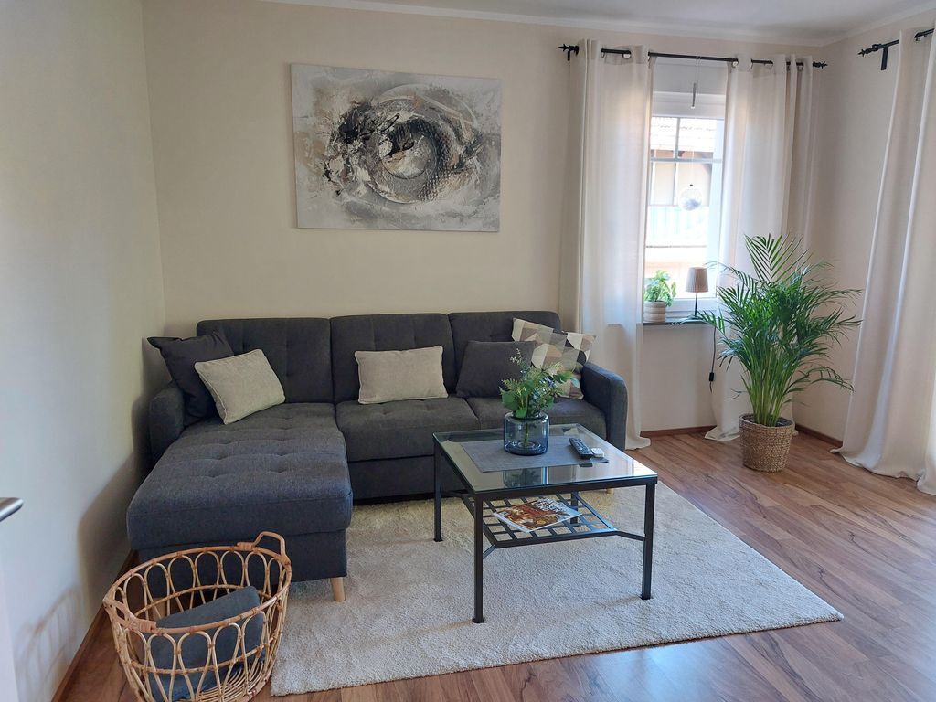 Ferienwohnung Am Ziegelberg - Appartement/fewo, Bad, Wc, 1 Schlafraum - Dahn