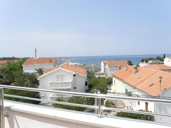 Basic Apartment, 2 Bedrooms, Non Smoking, Balcony | Terrace/patio