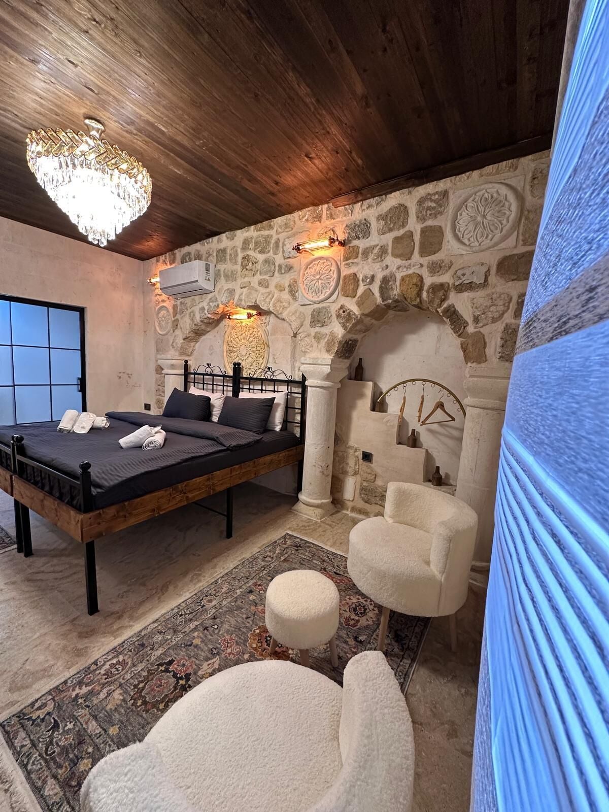 Superior Room, Valley View | Laptop workspace, iron/ironing board, free WiFi