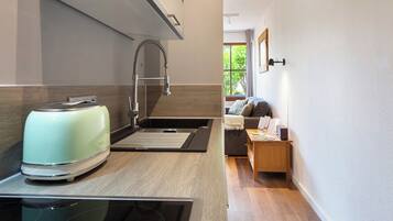 Kühlschrank, Ofen, Herdplatte, Geschirrspüler