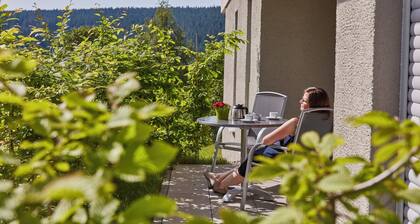 Ferienwohnung 'Auszeit Mit Pflege - Fewo 2' mit Privatterrasse, Gemeinschaftsgarten und Wi-Fi