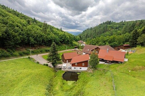 Holiday Home 'Huber' with Mountain View, Shared Pool and Wi-Fi