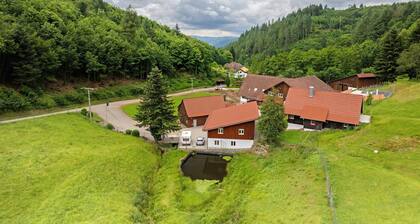 Holiday Home 'Huber' with Mountain View, Shared Pool and Wi-Fi