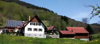 Holiday Home 'Huber' with Mountain View, Shared Pool and Wi-Fi