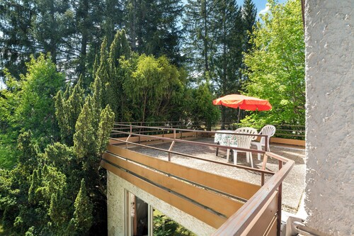 Holiday Apartment 'No. 9' with Mountain View and Balcony; additional dogs upon request