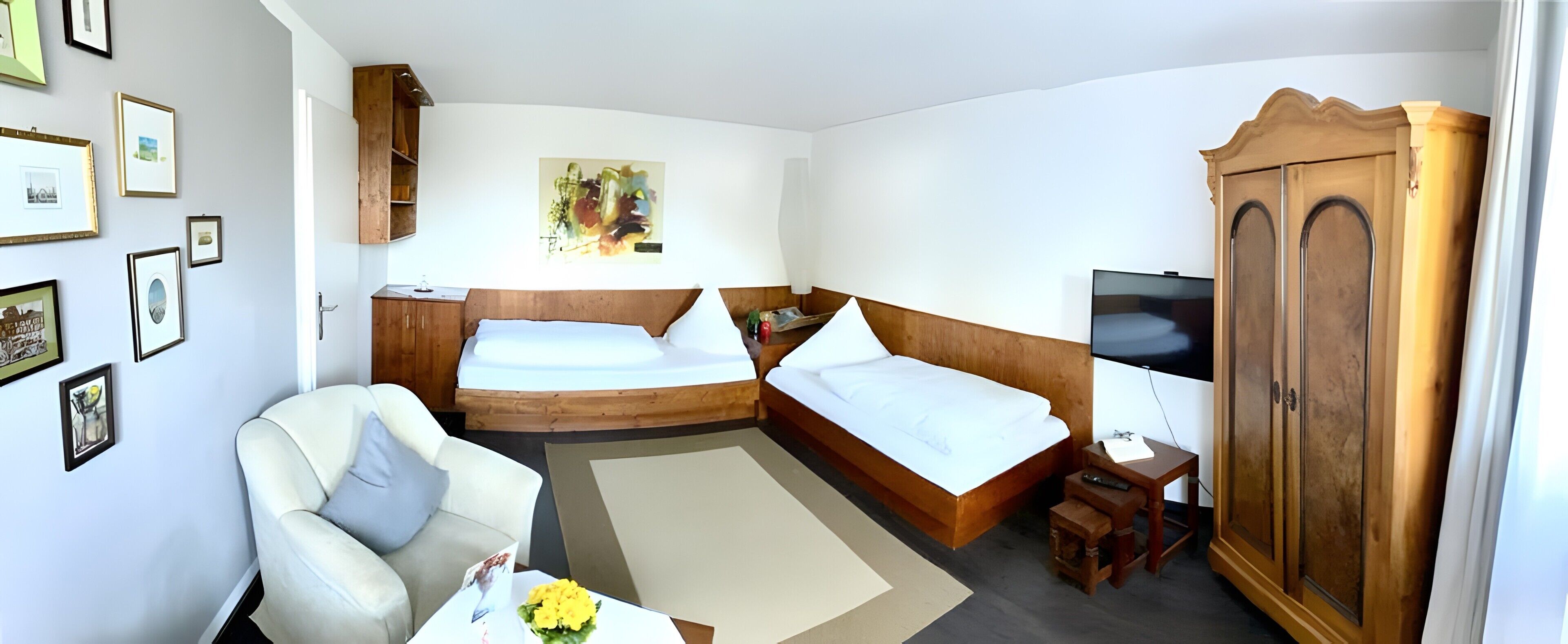 1 bedroom, free WiFi, bed sheets