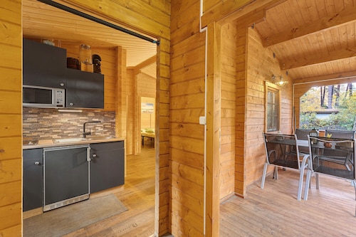 Apartment 'Waldblick' with Private Terrace, Private Garden and Wi-Fi