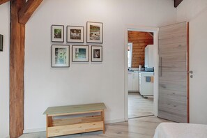 2 عدّة غرف نوم وواي فاي مجانًا وملاءات أسرّة