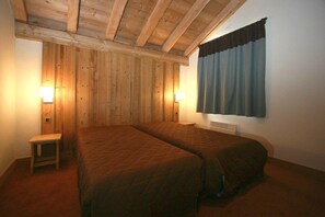 4 bedrooms, WiFi - Appartement pour 10! 50m d'une Remontée Mécanique (Les Deux Alpes)