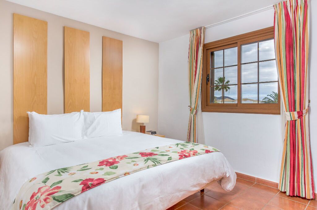 2 bedrooms, in-room safe, iron/ironing board, free WiFi