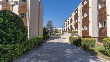 Enceinte de lâhĂ©bergement