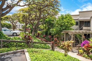 Luxury Apartment, Ocean View, Garden Area | Garden view