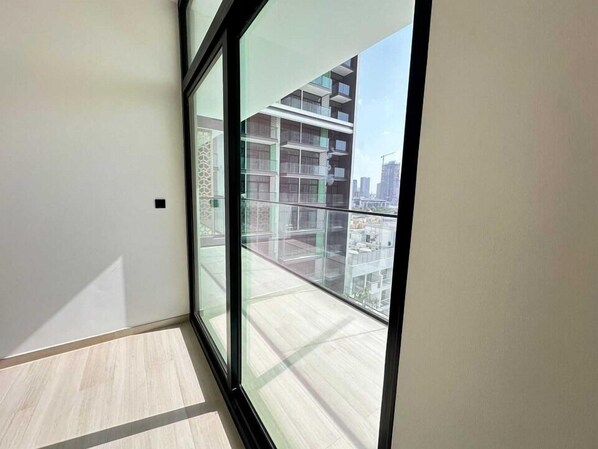 Exterior - OYO HOME 1403 Spacious 1-bed Apartment In Jvc Be (Dubai)