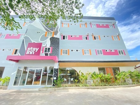 Front of property. Stay Inn Mactan