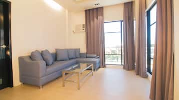 Suite | 1 bedroom, desk, free WiFi, bed sheets