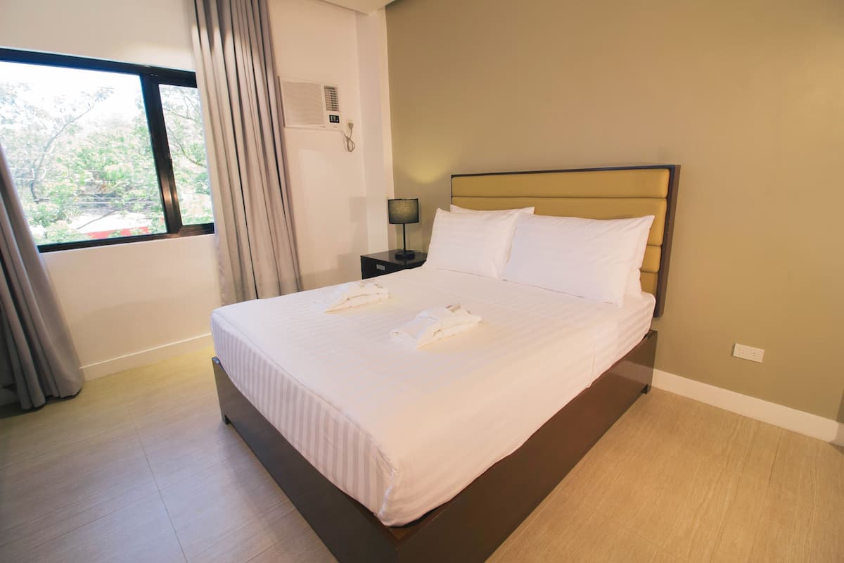 Suite | 1 slaapkamer, een bureau, gratis wifi, beddengoed