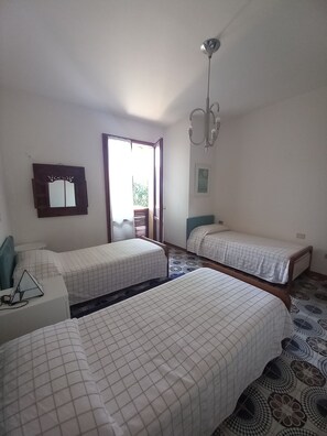 3 chambres, draps fournis