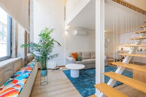 Living area - Duque de Saldanha Residences (Porto)