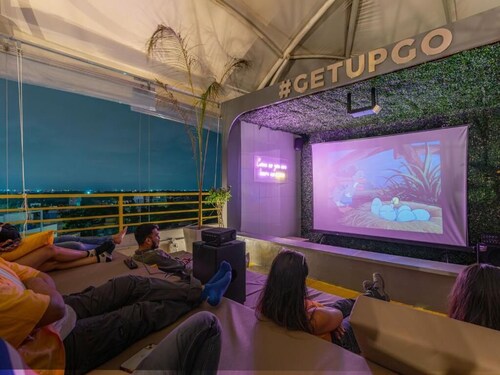 The Hosteller Bangalore, Brigade Road