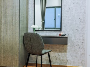 Deluxe Double Room | Bathroom