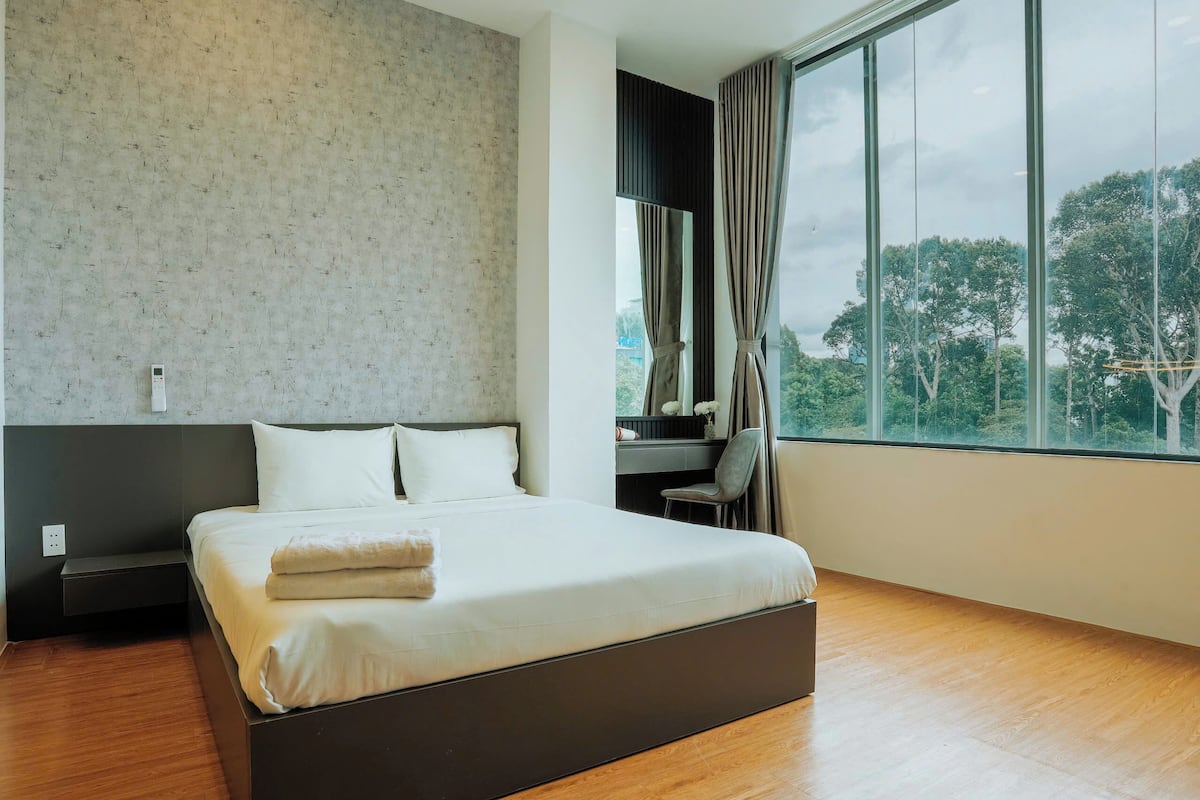 Premier Double Room, City View | Desk, free WiFi