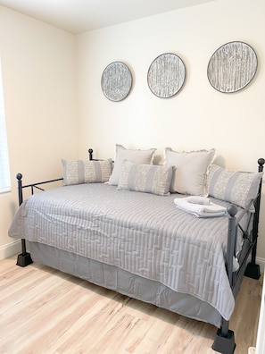 3 chambres, bureau, fer et planche à repasser, Wi-Fi gratuit