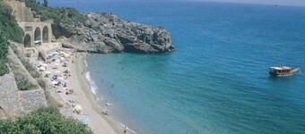 Villa with a Pool and Jacuzzi