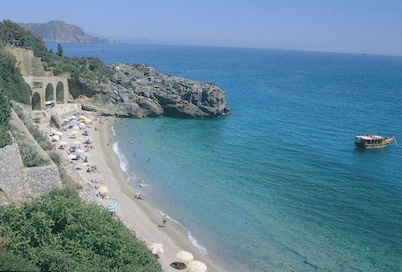 Villa with a Pool and Jacuzzi