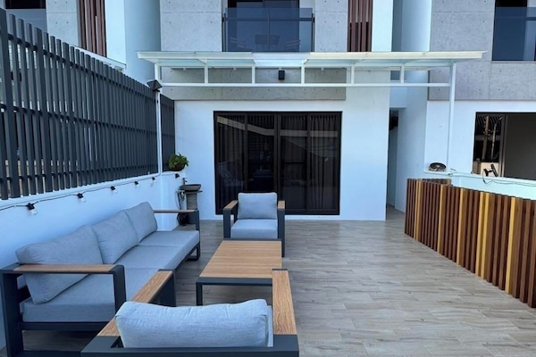 Exclusive Quadruple Room, 2 Queen Beds, Pets Allowed, Park View | Terrace/patio