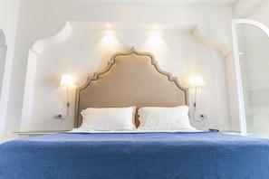 4 habitaciones, tabla de planchar con plancha y cuna de viaje 