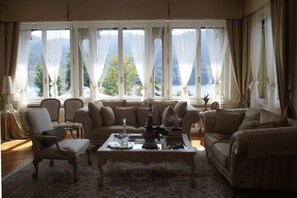 TV, stereo