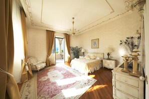 3 bedrooms, iron/ironing board, travel crib, free WiFi - My Rental Homes - Zarina with amazing Como Lake view, external jacuzzi and garden (Laglio)