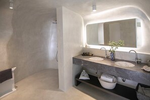 Shower, hair dryer - My Rental Homes - Caldera Suite outdoor Jacuzzi, terrace and sea view (Fira)