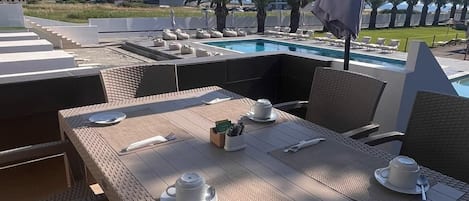 Bao gồm bữa sáng buffet hàng ngày