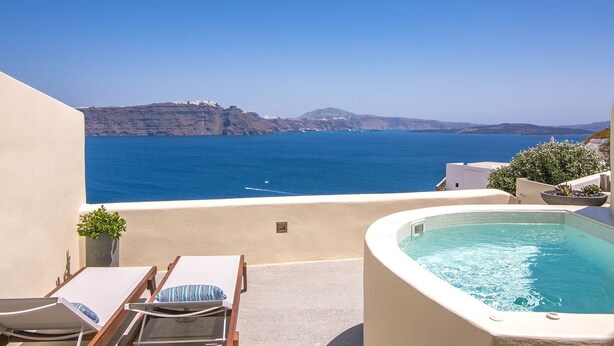 Outdoor spa tub - My Rental Homes - Aloy Suite with outdoor hot tub, covered Jacuzzi and sea view (Fira)