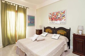 3 bedrooms, iron/ironing board, travel crib, free WiFi - Cala Diletta with private pool - My Rental Homes (San Vito Lo Capo)
