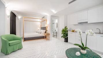 8 camere, ferro/asse da stiro, Wi-Fi gratuito