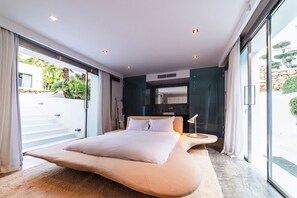 8 Schlafzimmer, Bügeleisen/Bügelbrett, kostenloses WLAN