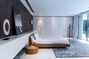 8 chambres, fer et planche à repasser, Wi-Fi gratuit