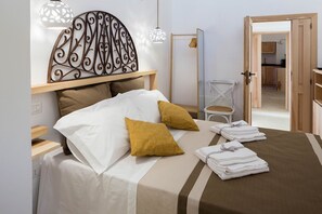 4 chambres, fer et planche à repasser, lit parapluie, Wi-Fi gratuit
