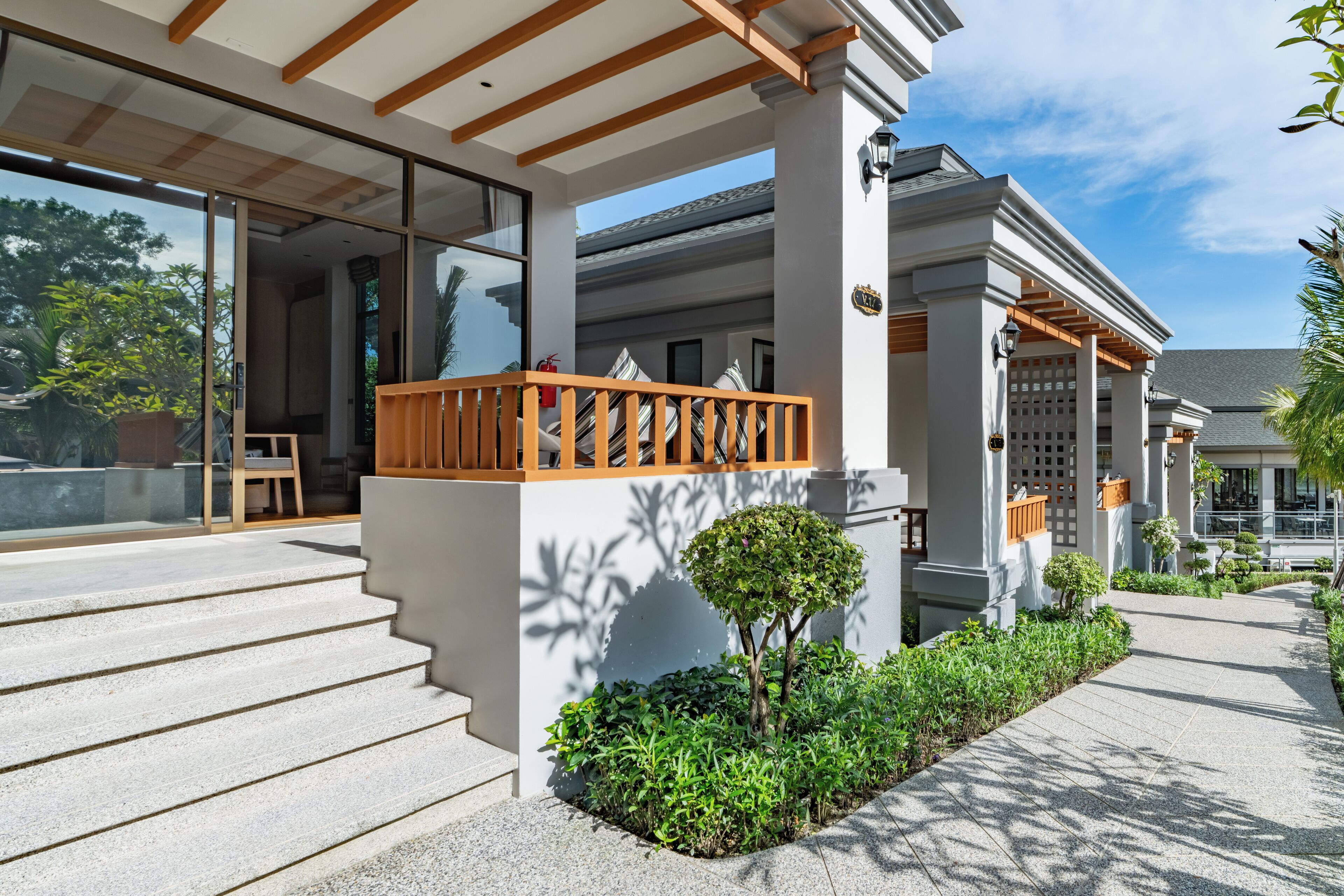 บริเวณภายนอก