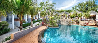 A.Z. Sunrise Resort & Fitness Club