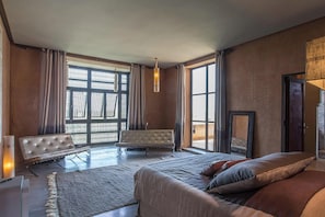 6 chambres, fer et planche à repasser, lit parapluie, Wi-Fi gratuit
