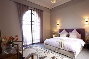 4 habitaciones, tabla de planchar con plancha y wifi gratis 